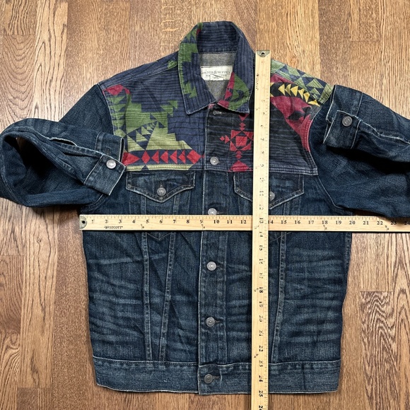 Sold - Picture 5 of 10